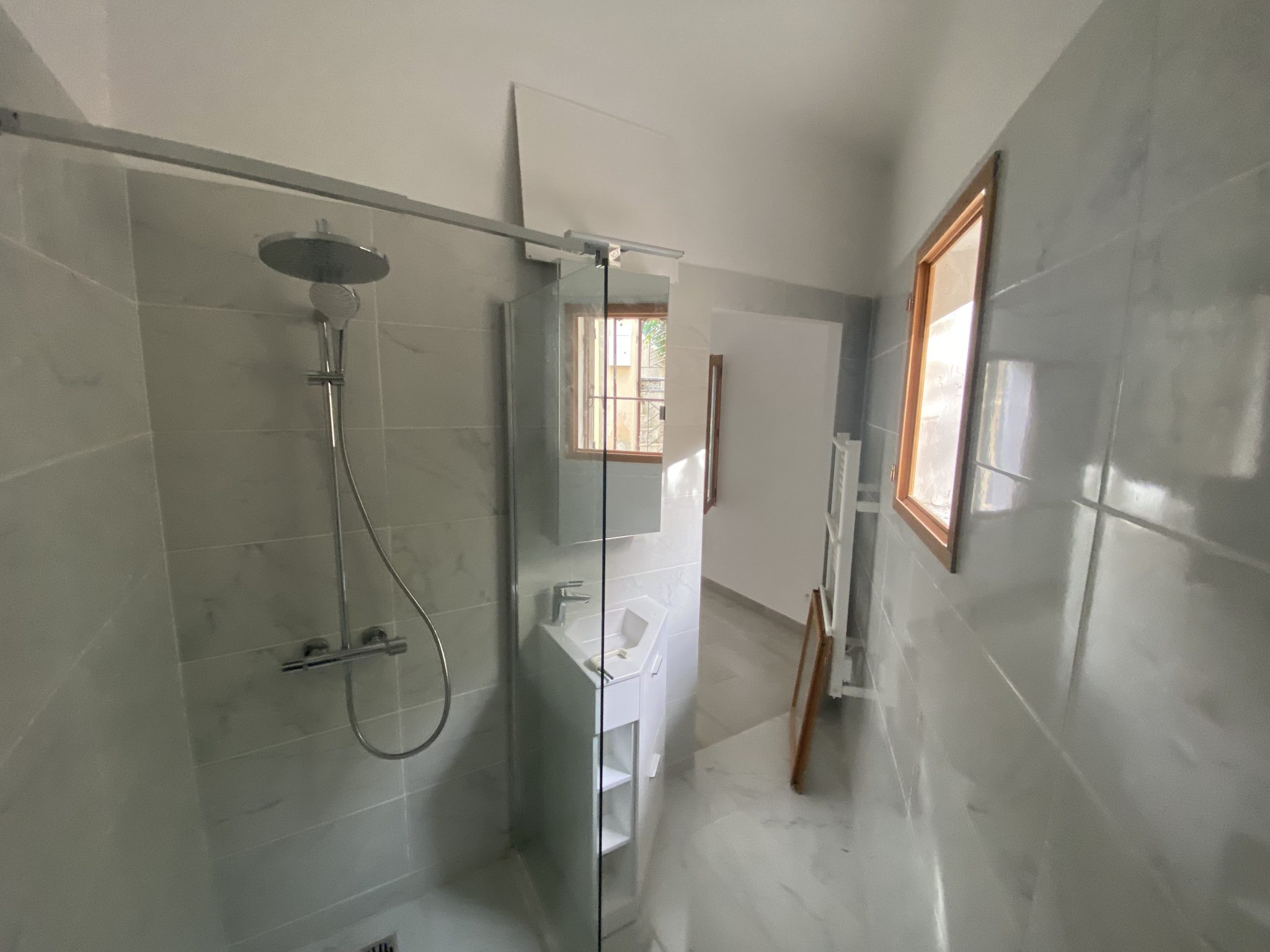 Shower room with walk-in shower